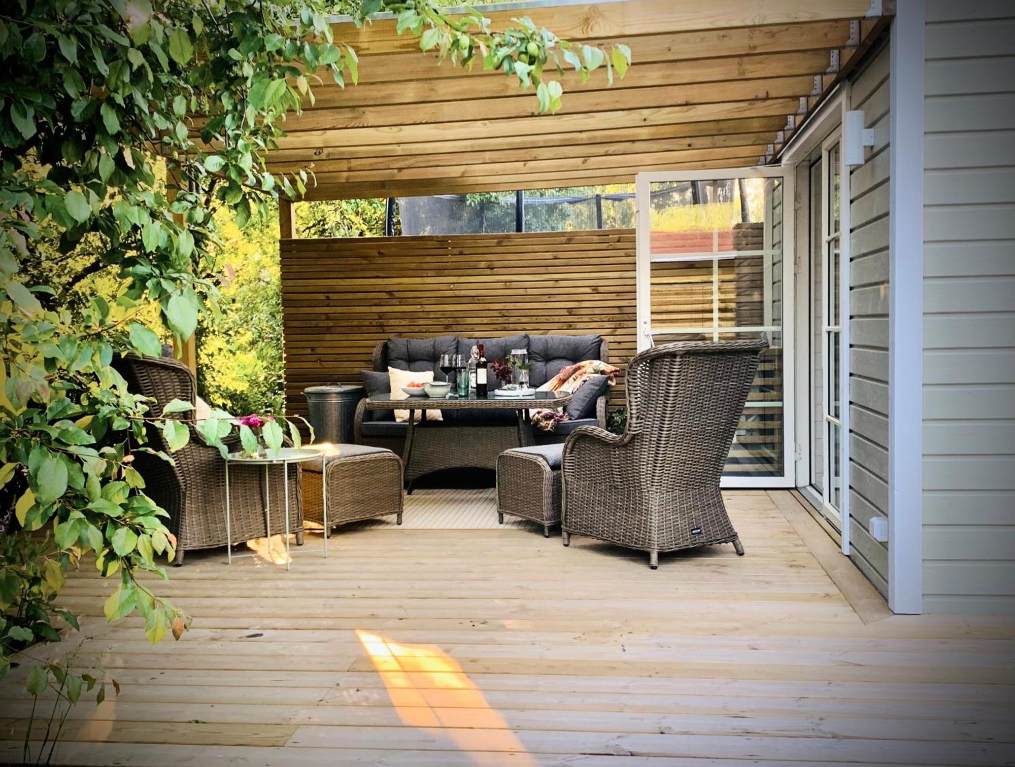 Strandnaera, Pergola, P-Plats I Hoellviken Luaran gambar