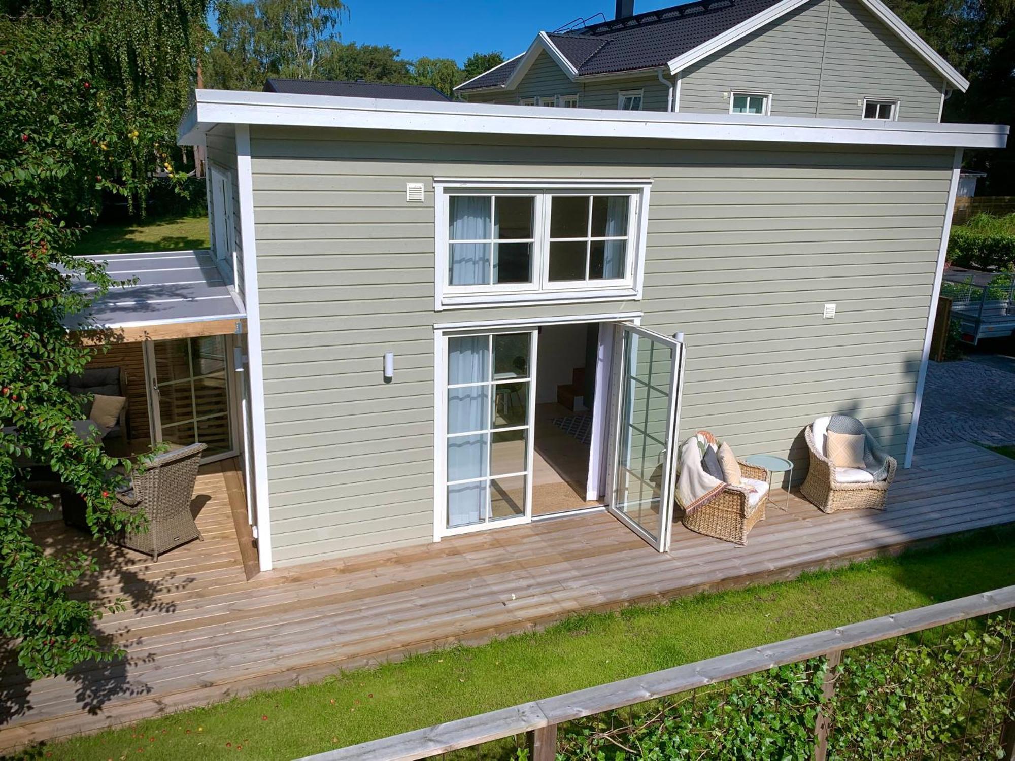 Strandnaera, Pergola, P-Plats I Hoellviken Luaran gambar